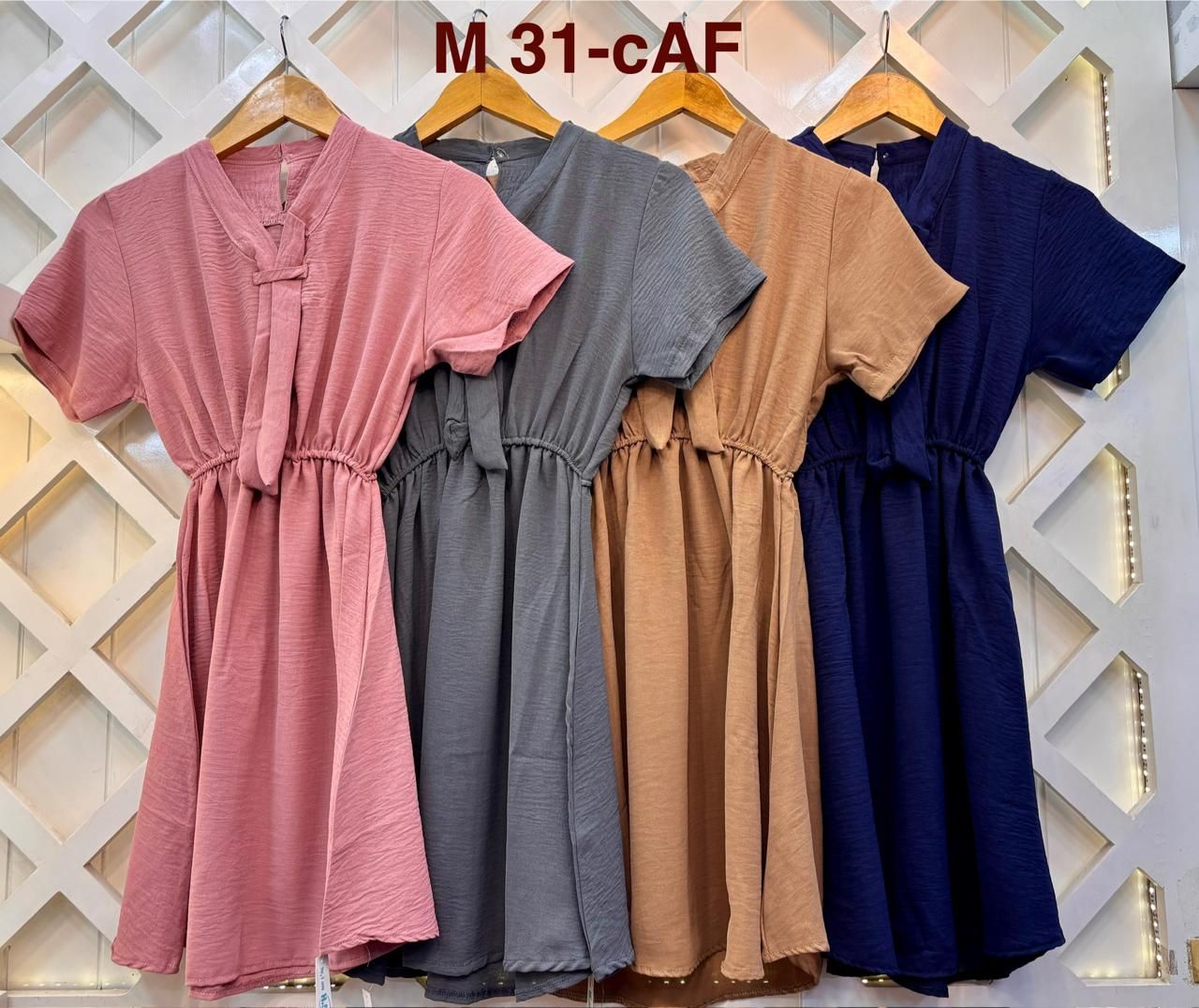 M 31-cAf Dress Dasi