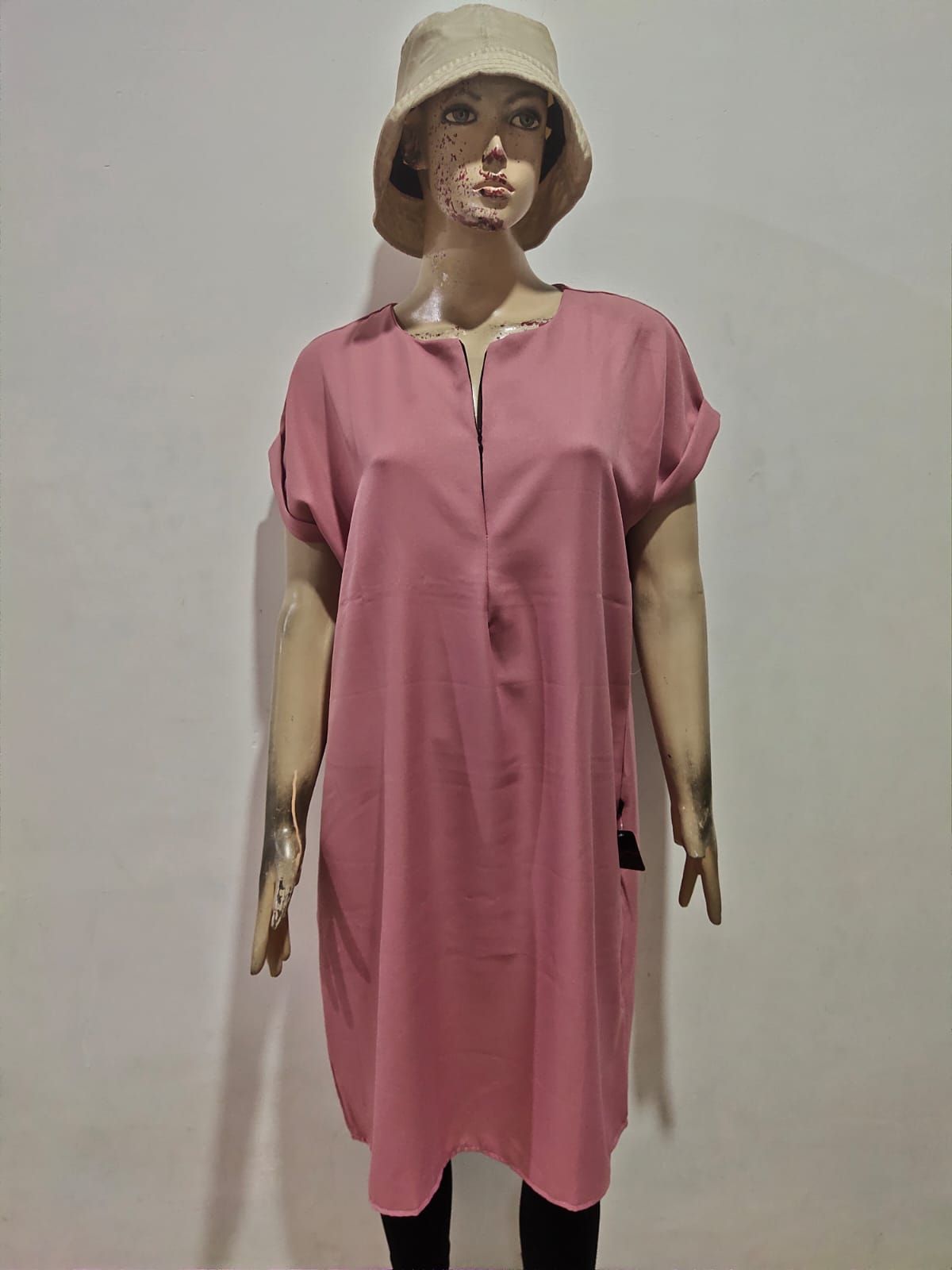 M 73 Dress Seleting
